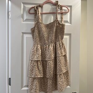 Floral dress with bow sleeves